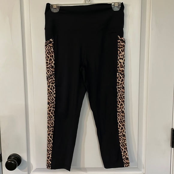 Zyia Leggings - Picture 2 of 4